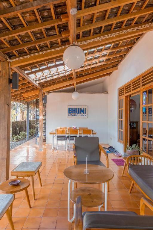 יוגיאקרטה Bhumi Hostel מראה חיצוני תמונה